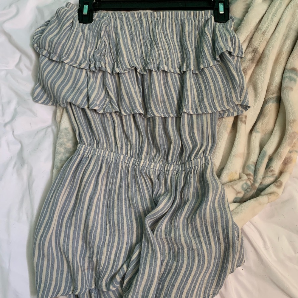 Strapless Billabong striped romper
